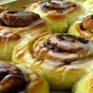 Vegan Cinnamon Rolls